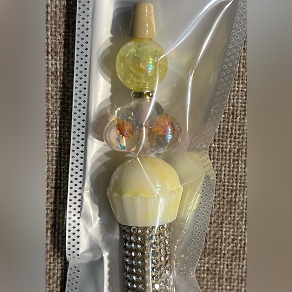 Pen with Rhinestones - Picture 2 of 2